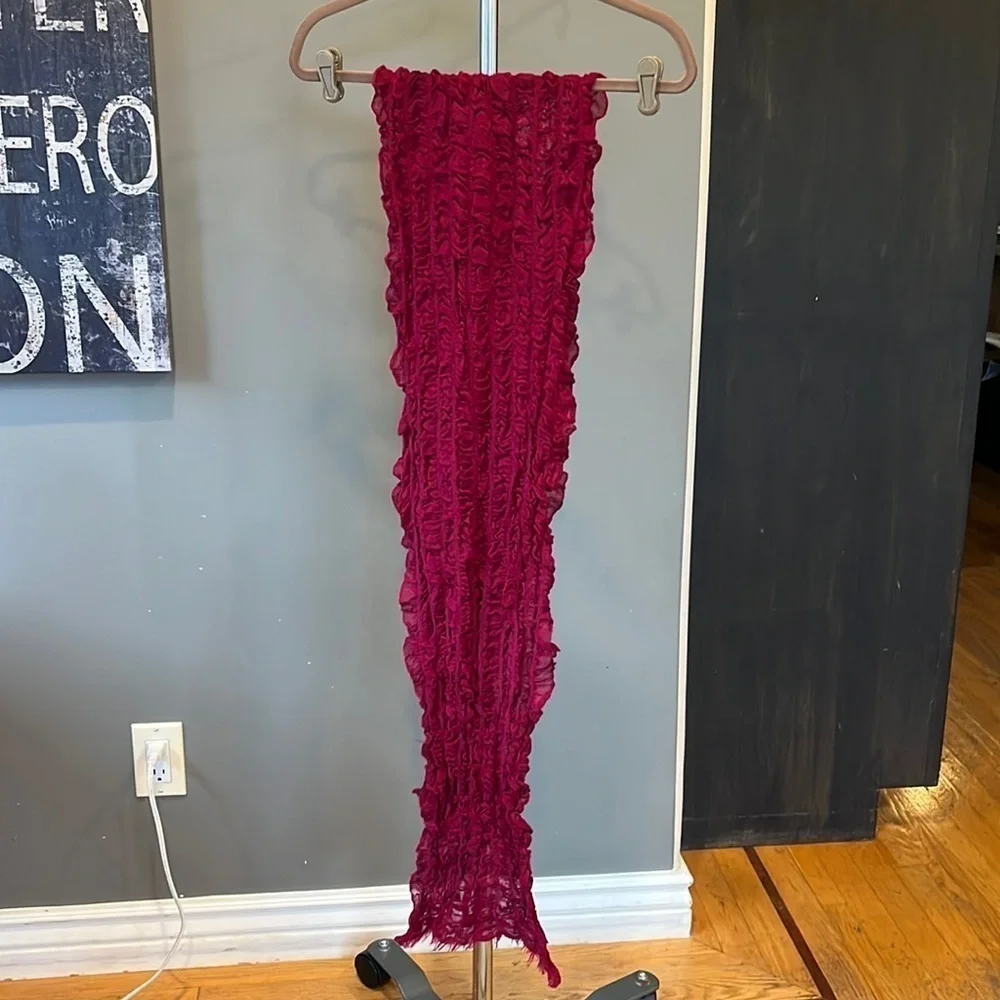 🐠Scarf burgundy stretchy ruched smocked fringe edge